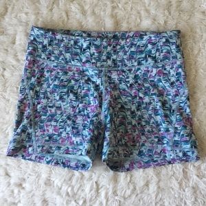 Yogasmoga hot yoga shorts size 6